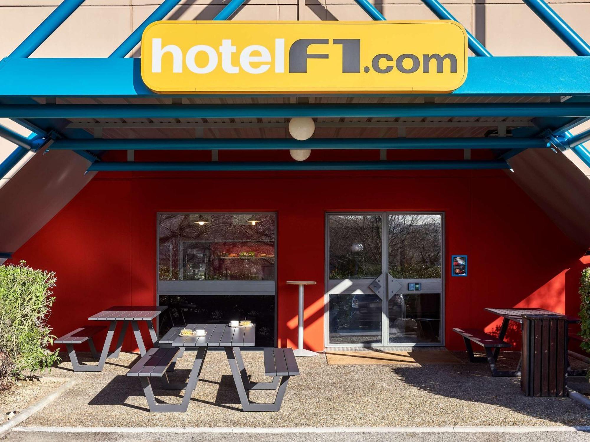 Hotelf1 Moret Fontainebleau 외부 사진